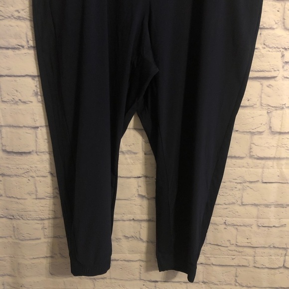 NWOT Athleta Plus Size Brooklyn Jogger Women’s Sz 24 in Navy Blue Athleisure - Picture 4 of 9